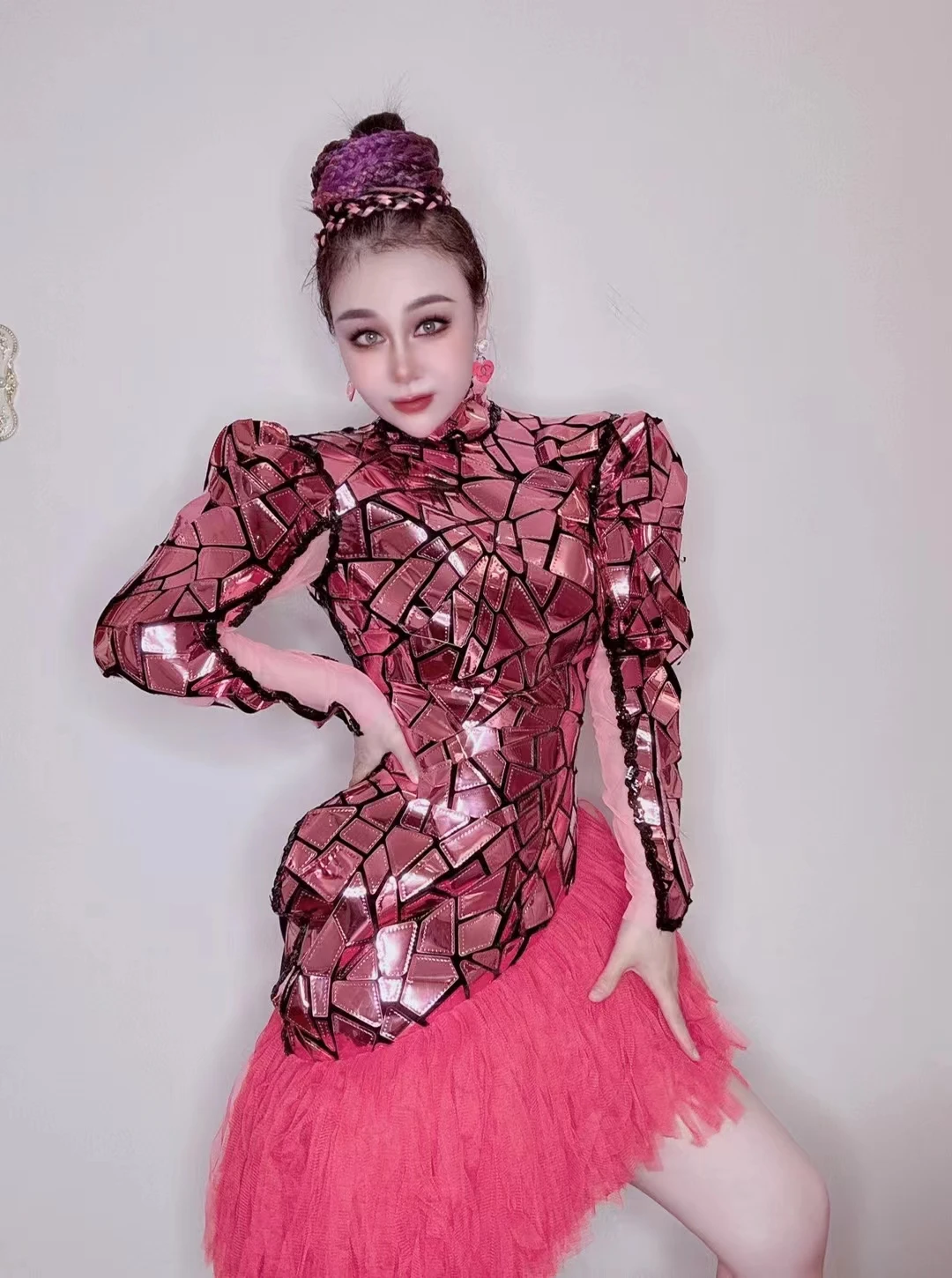 Robe courte rose à paillettes Laser pour femmes, dos nu, chanteur, danseuse, Costume de spectacle sur scène, tenue de fête d'anniversaire, de bal