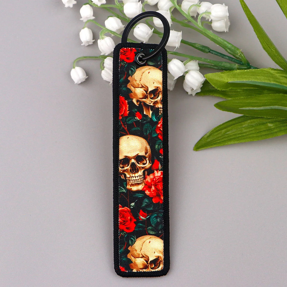 1pcs Skeleton And Rose Embroidery Keys Holder For Motorcycles Keychain for Car Keys Backpack Chaveiro Key Ring Accessories Gifts view 2