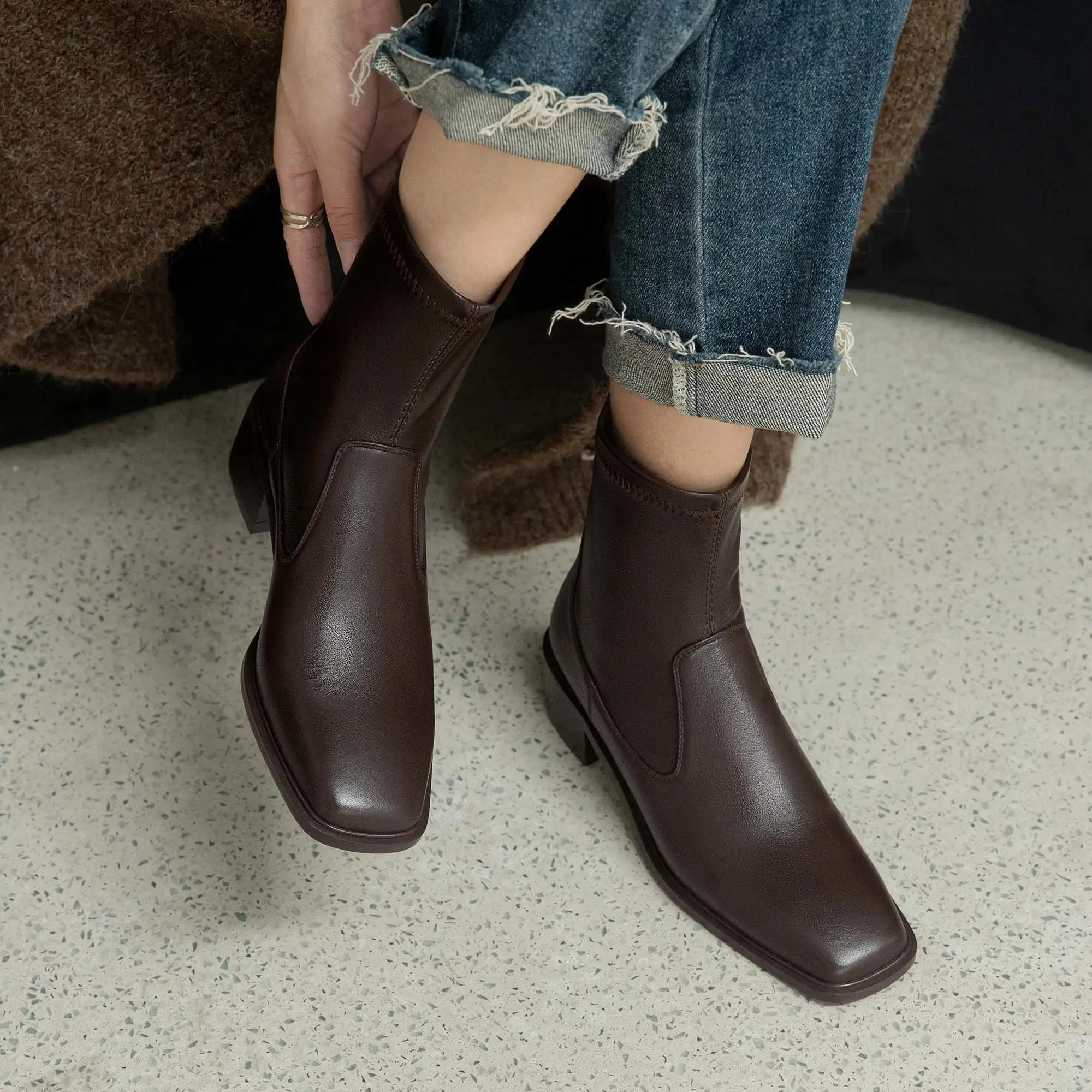 Krazing Pot 2025 Genuine Leather Square Toe Slip on High Heels Chelsea Boots Office Lady Casual Warm Winter Stretch Ankle Boots