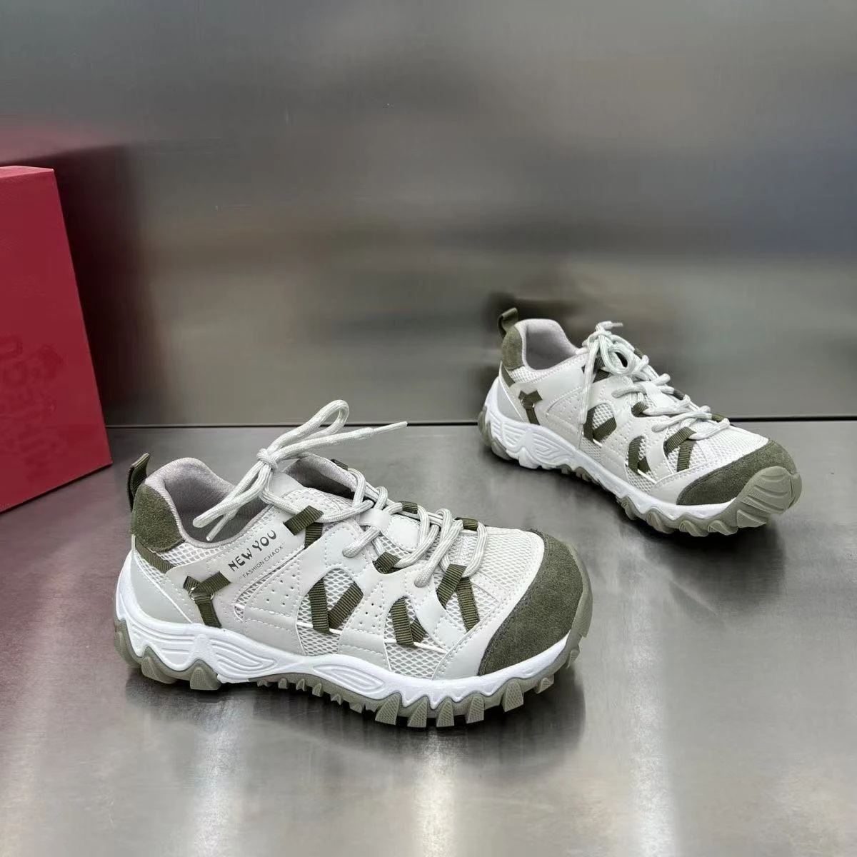Women Closed Toe Outdoor Hiking Sandals Hollow Mesh Breathable Lace Up Non Slip Thick Sole Trekking Walking Sports Shoes view 2