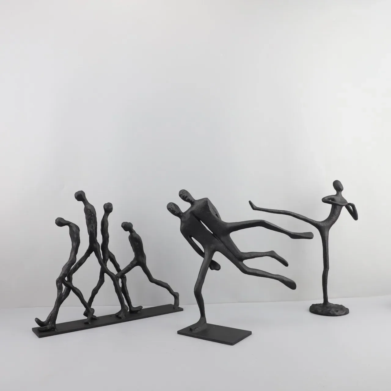 Metal Figure Sculpture Iron Abstract Man Black Decorative Figurines Movement Figurine Room Decoration Accessories