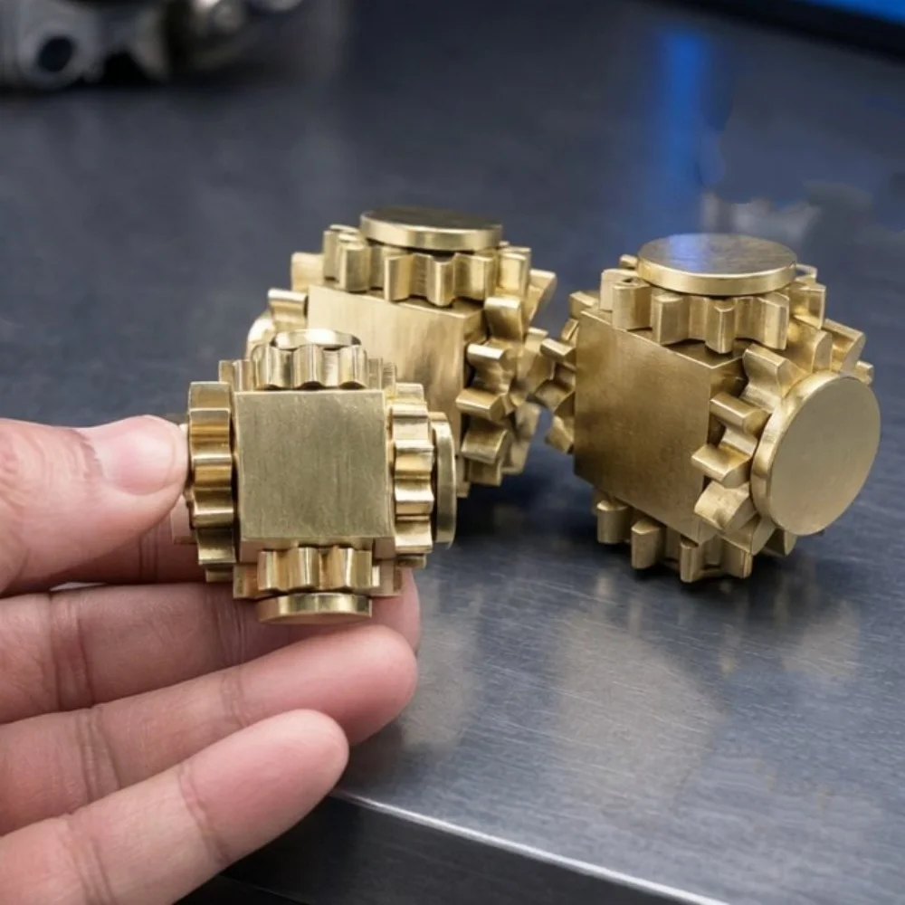 수동 회전 금속 EDC 핑거팁 자이로스코프 구리 4단 기어 연결 큐브 피젯 토이 성인용 스트레스 해소 재미 도구