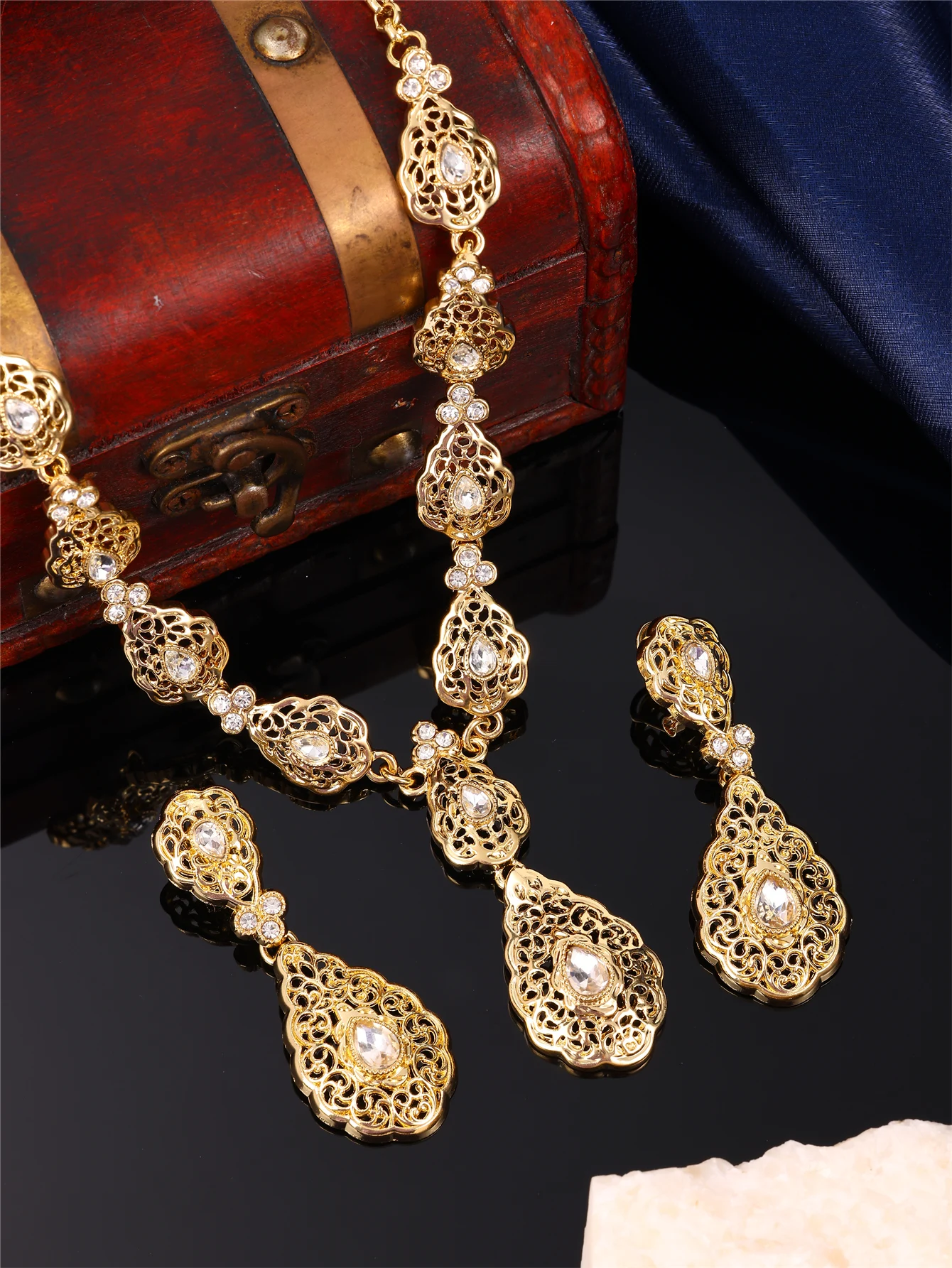1 Set Vintage-Schmuckset im Palast-Stil für Damen mit Halskette und Ohrringen, Wassertropfenform und Strass-Einlagen, verstellbare Länge, geeignet für arabische Frauen bei Hochzeiten, Banketten und Festivals – Detail 2
