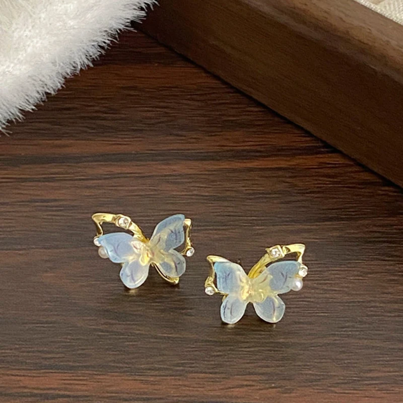 Light Blue Pink Butterfly Earrings for Women Fashion Acrylic Rhinestones Golden Metal Frame Stud Earrings Cute Small Jewelry