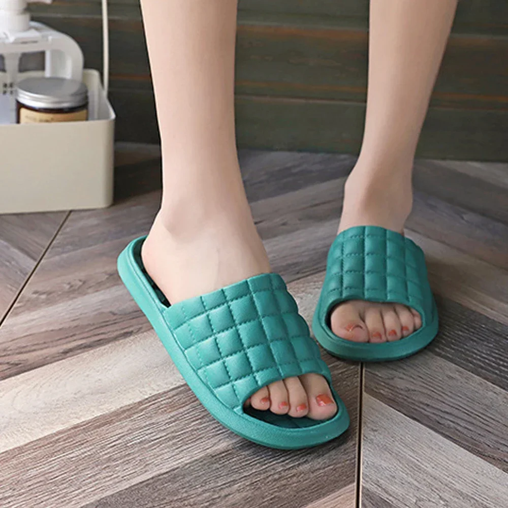 Indoor Home Slippers Summer Soft Comfortable Non-slip Flip Flops Bath Slippers Couple Family Flat Shoes Hotel Sandals