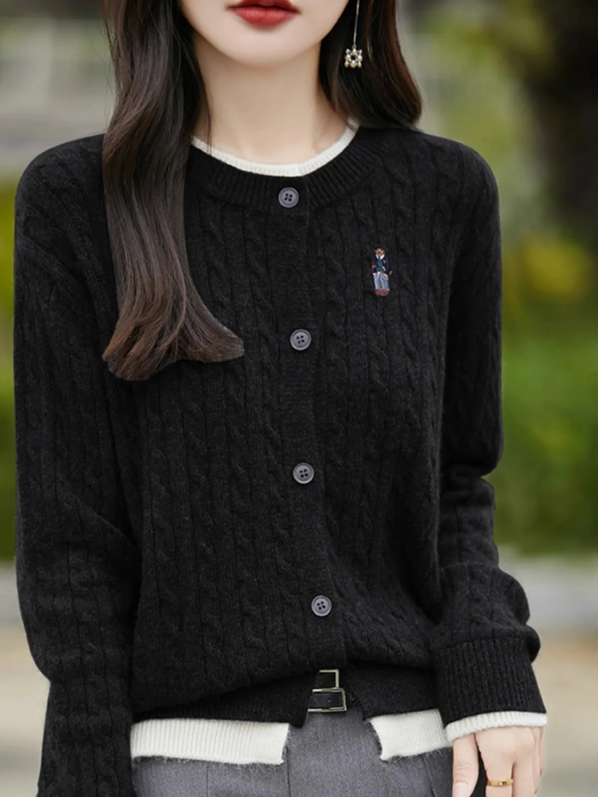 كارديجان أنيق محبوك للخريف والشتاء مع تطريز، طبقة أساسية بأسلوب جامعي، دافئ بأكمام طويلة وياقة مستديرة وتصميم فضفاض #2