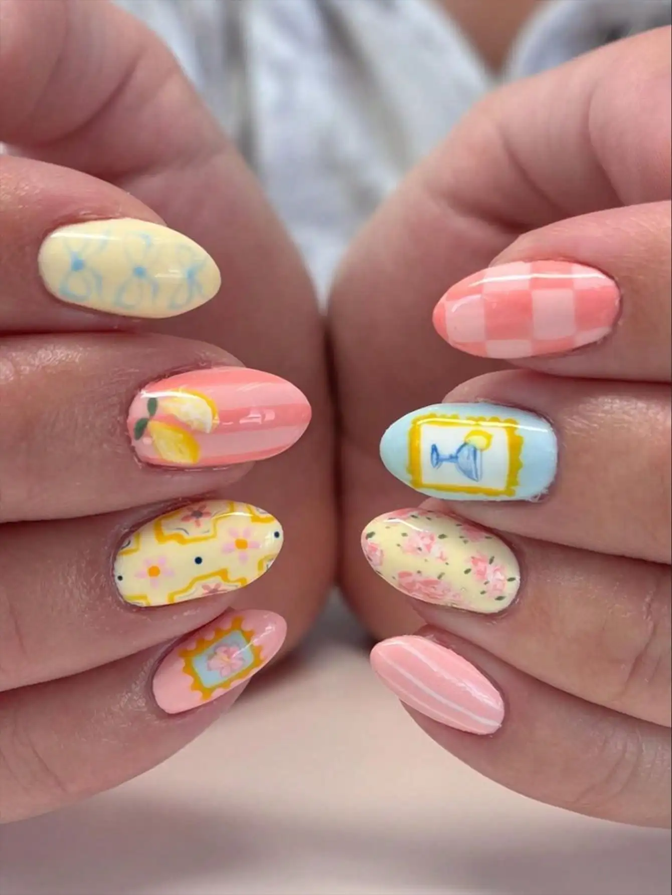 

24pcs Macaron Floral Oval Nail Stickers, Y2K Retro with Pink Plaid, Lemon Stripes, Floral Frames & Bows. For All Seasons. Perfect for Dates, Parties & Holidays. Nail Care Products.