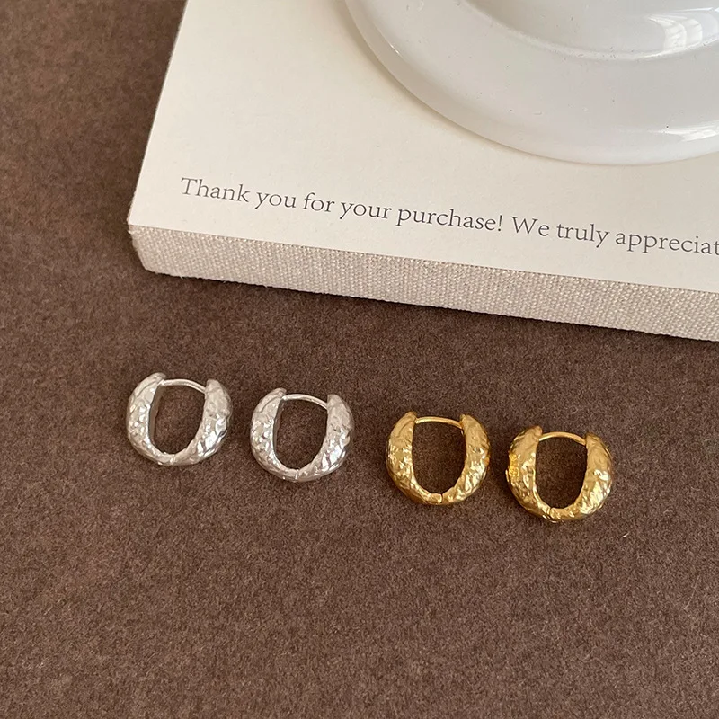 Vintage Hammered Wrinkle Textured Circle Hoop Ear Buckle Earrings for Women Retro Minimalist Daily Commute Versatile Ear Jewelry