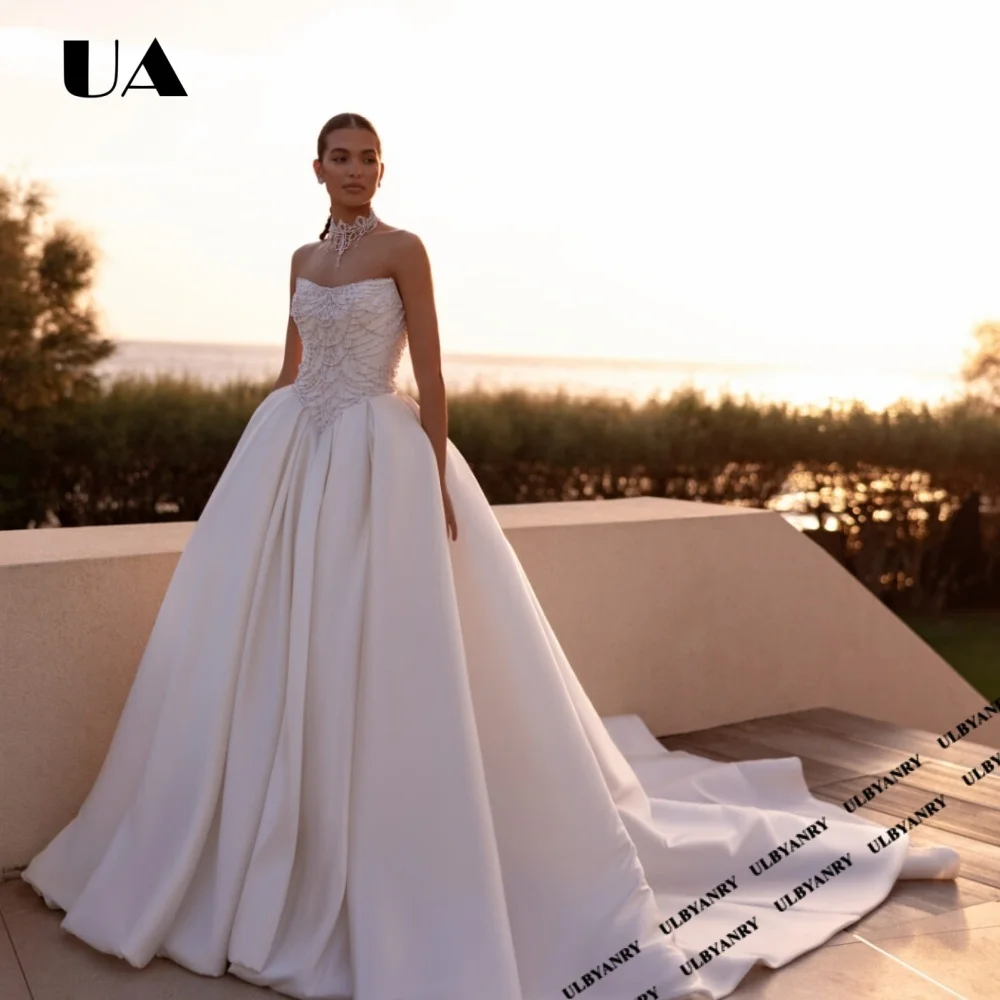 Elegant Strapless Beading Wedding Dress Glamorous A-line Sleeveless Bridal Dress Customized Floor-length Train Formal Dress