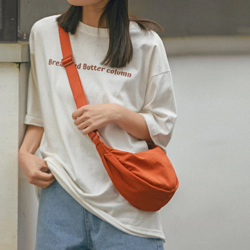 حقيبة كتف نسائية للسفر والتنقل، حقيبة جديدة بسيطة وغير رسمية بلون سادة من النايلون ذات سعة كبيرة