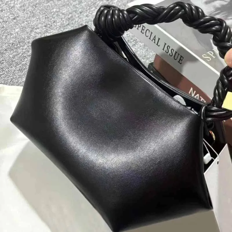 

2026 Trendy Women Shell Crossbody Bag Paris 2026 Hexagonal Woven Shoulder Handbag Designer