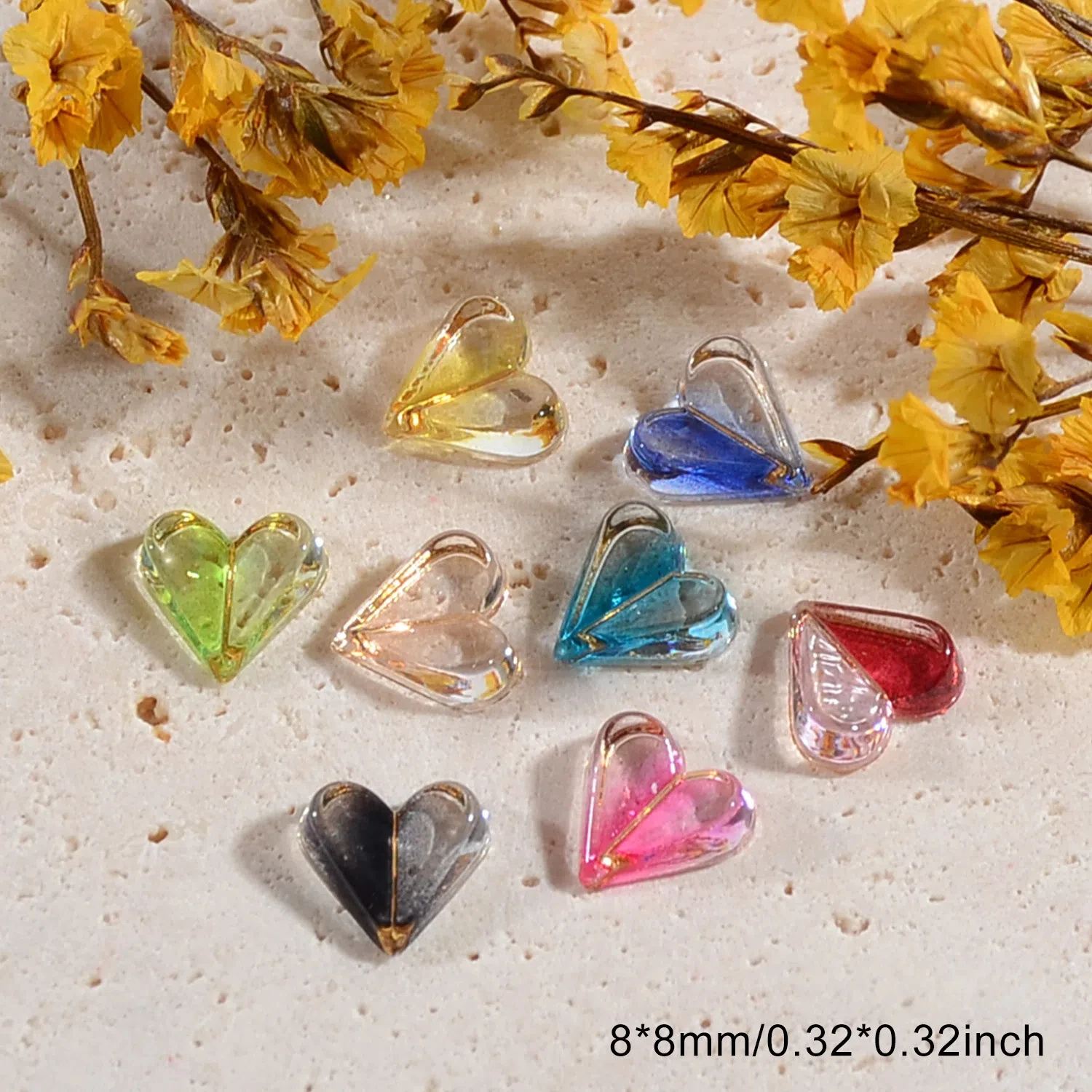 Disegni sfumati con bordi dorati Ciondoli per unghie in resina Assortiti stili 3D di cuore, farfalle e fiori - Eleganti decorazioni per manicure