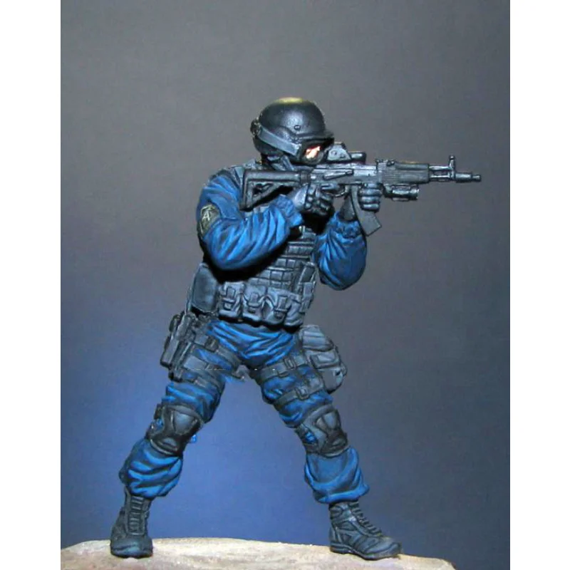 1/35 Scale Die-cast Resin White Model n FSB Special Forces Need Hand-colored Model Toys Free Shipping