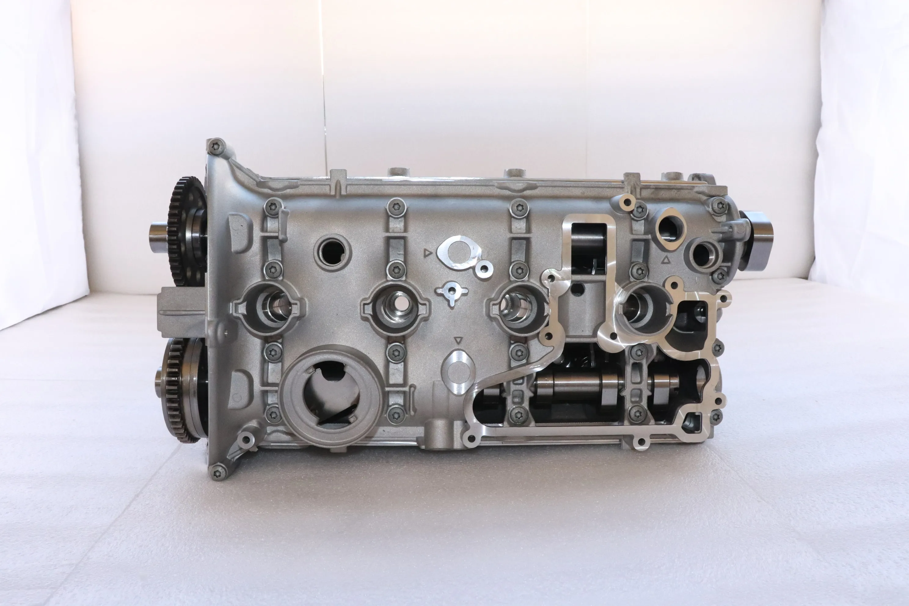 【2026 Hot Selling】Haishida Car Engine 4 Valve Cylinder Head Assembly for VW   Q3 A4LEA888 CEA C  CBL CAW CCZ 1.8T 2.0T
