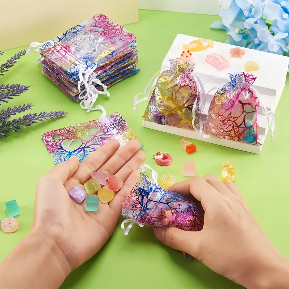 10 Stück/Lot Organza-Geschenktüten mit Kordelzug, Ornament-Verpackungstaschen, mehrfarbig bedruckt mit Bäumen, für Party, Hochzeit, Süßigkeitenbeutel – Detail 3
