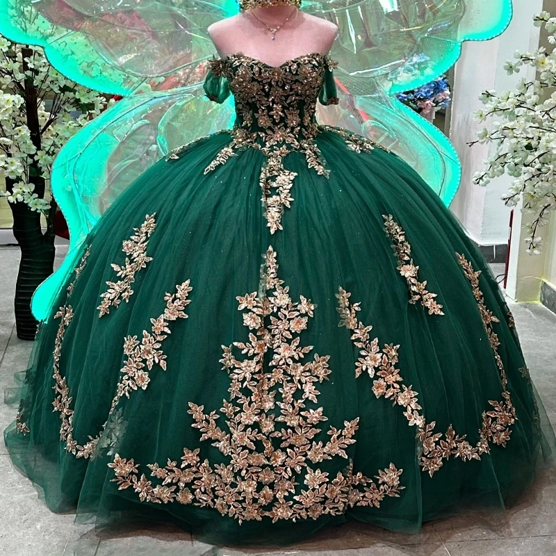 Blackish สีเขียว Sweetheart Quinceanera ชุดเจ้าหญิง Ball Gown ทอง Appliques ลูกไม้ Tull Lace Up หวาน 16 Vestido De 15