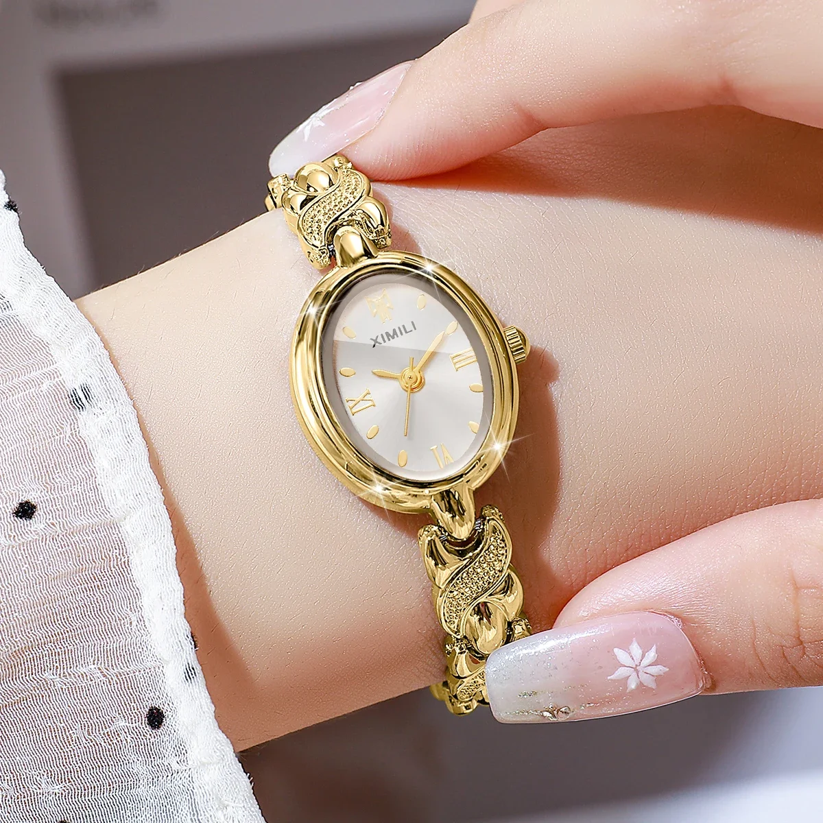 Fashion Oval Roma Dial Women Quartz Watch Elegant Bracelet Strap Ladies Dress Wristwatches Clock Relogio Feminino（Without Box）
