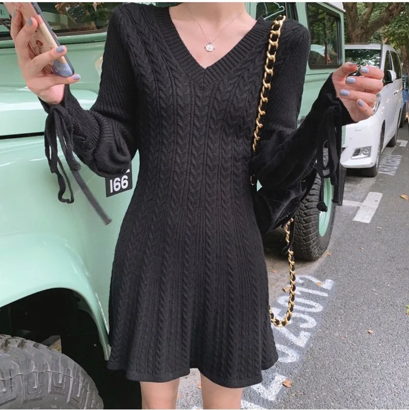 

Autumn Winter Women's Elegant Korean Lace Lantern Sleeve Temperament V-neck Twisted Knitted Long-sleeved A-line Dress Sweater