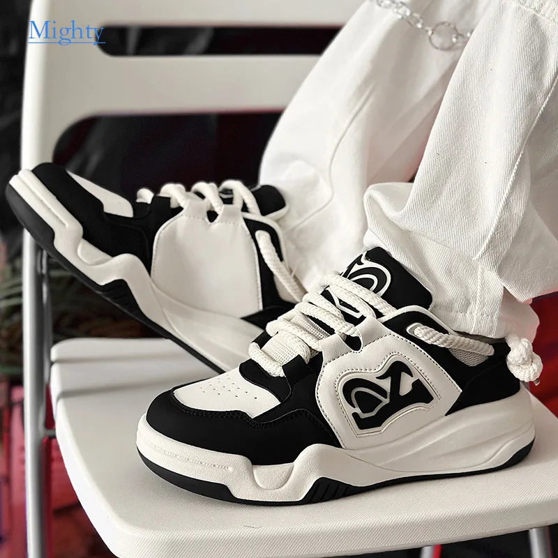 

2024 New Niche Bread Men's Vulcanize Male Shoes Casual Walking Men's Casual New Daddy Skateboard Men Fashion Tennis Sneakers