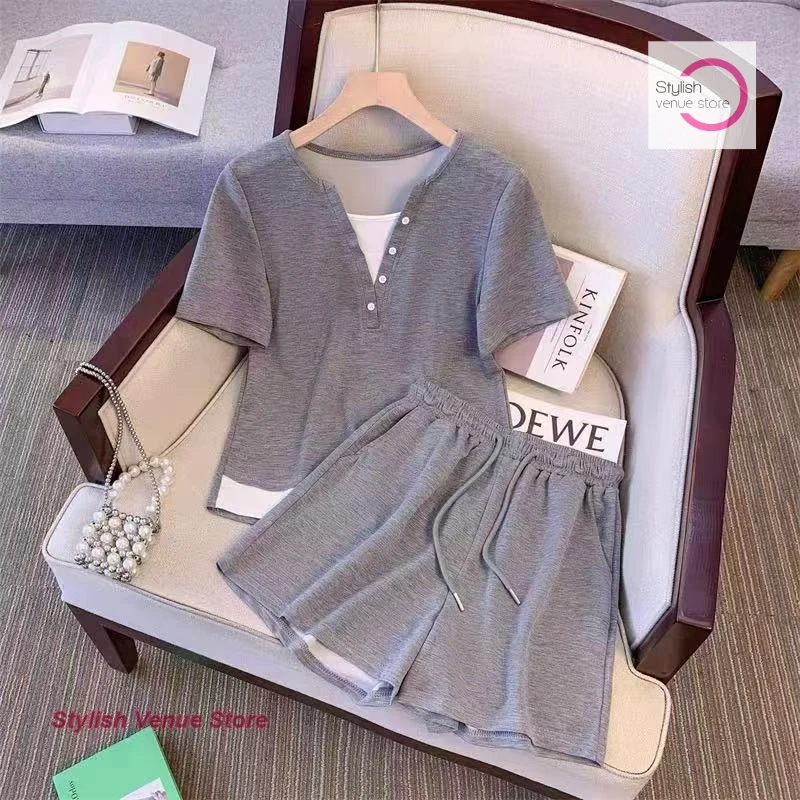 

Korean version of solid color leisure sports suit women's summer new plus size loose slim fashion short sleeve two-piece suit.