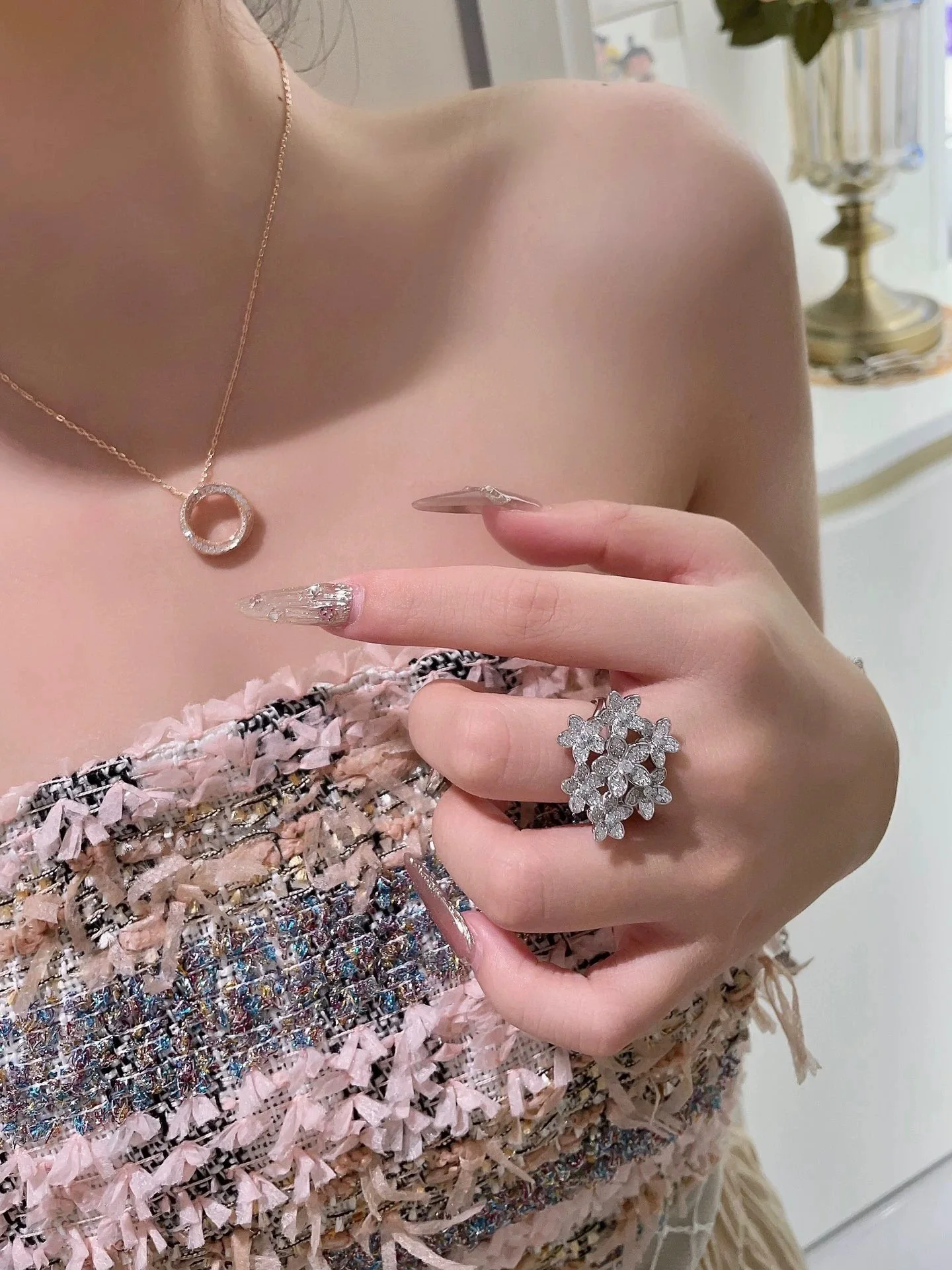 New 2025 Trend Hot Brand Anniversary Gifts Jewelry Earrings For Women Pure 925 Sliver Wild Bright Flower Group Elegant Charming