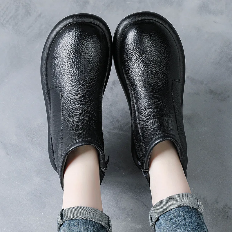 

Women's Winter Short Boots Thick Bottom Retro Leather Warm Woolen Rubber Sole round Toe Zipper Closure Comfortable