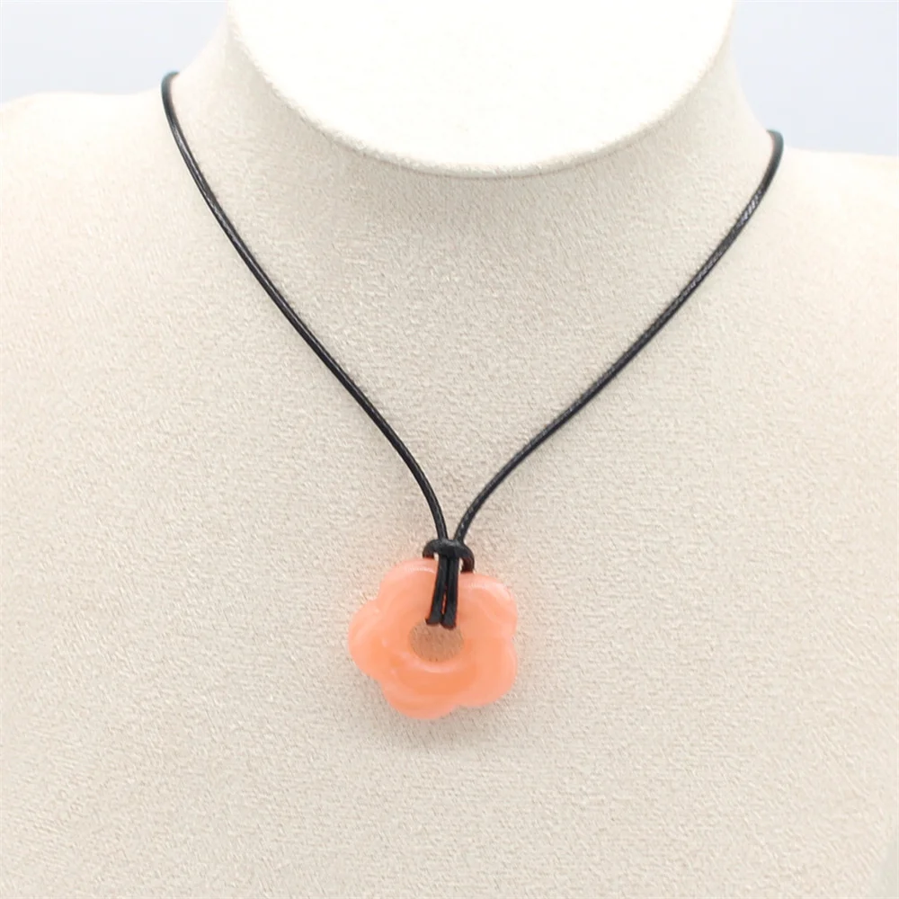 Acrylic Flower Pendant Wax Line Necklace Fashion Neck Handmade Chain Charm Statement Women Pendulum Jewelry Gift