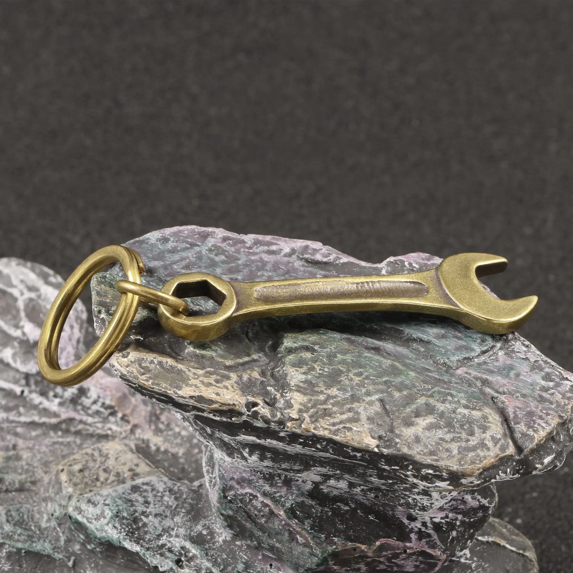 Vinatge Solid Brass Wrench Key Chain Pendant Handmade Pure Copper Mini Spanner Keychains Pendants Motorcycle Car Tool Key Rings