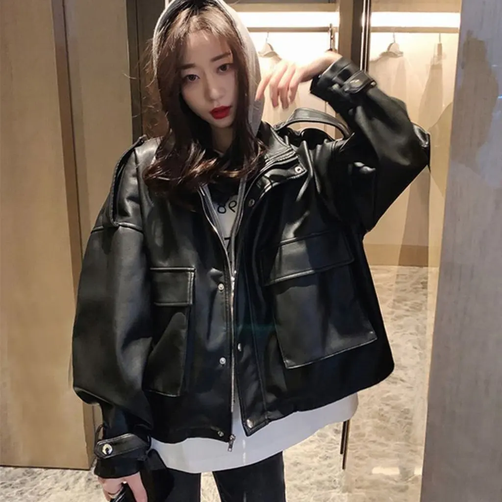 Jaqueta de couro PU preta feminina forrada de lã estilo motociclista curto primavera outono moda conjunto de duas peças