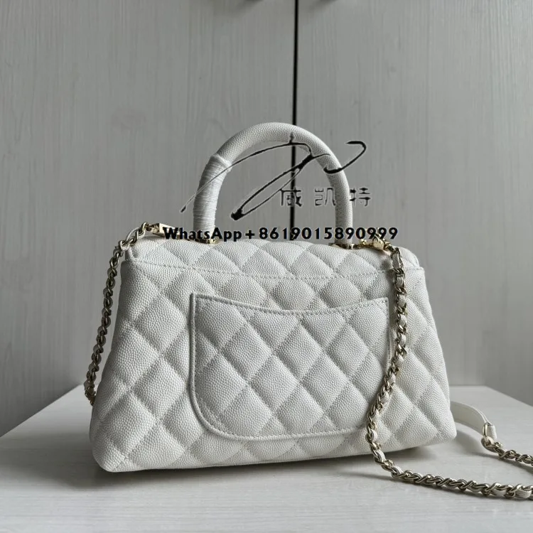 

Caviar pattern, rhombus bracelet, crossbody shoulder bag, sewn edge, small 23cm.