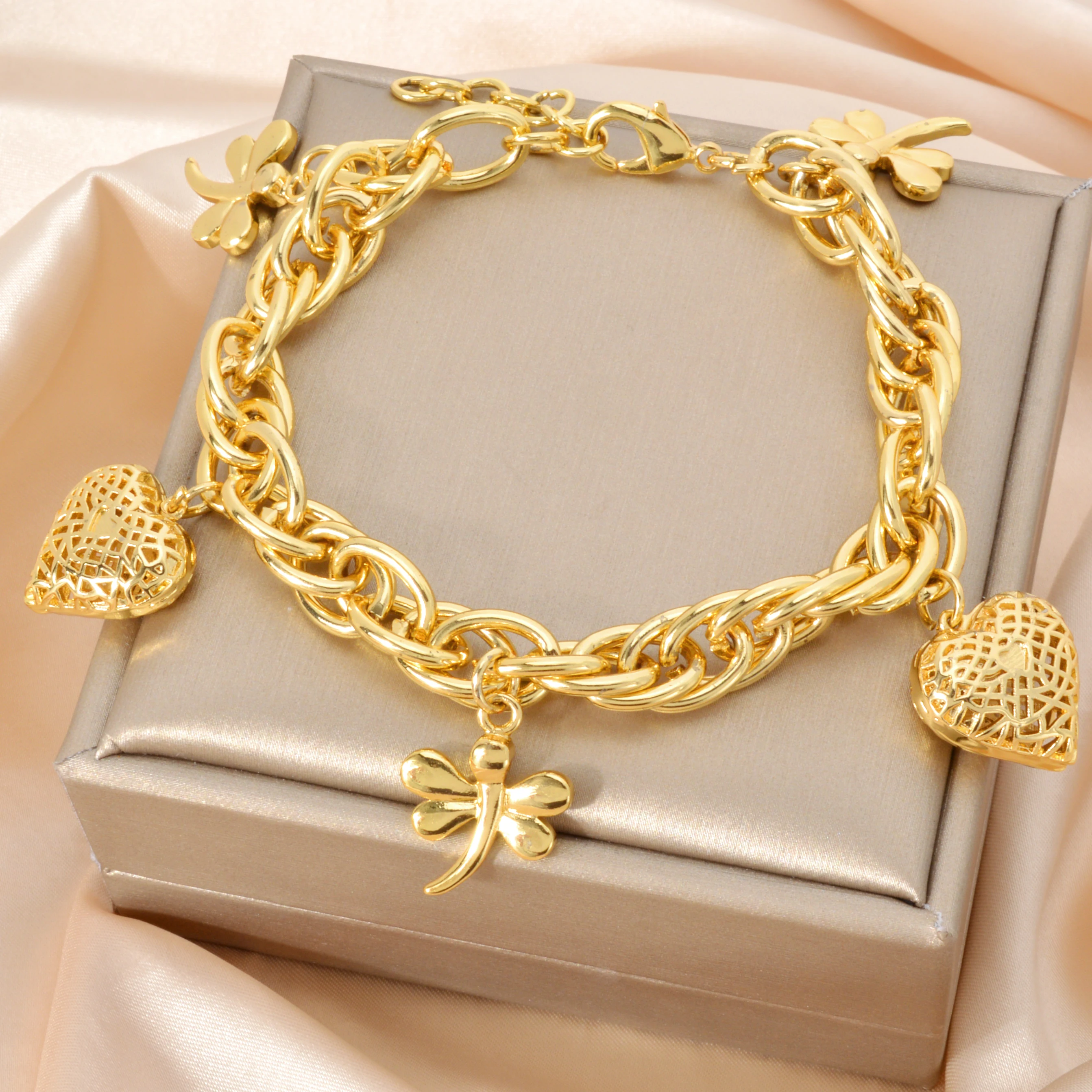 Diana Baby Jewelry Charm Bracelets Dubai 18K Gold Plated African Women Hand Jewellery Ball Heart Crown Link Engagement Gift