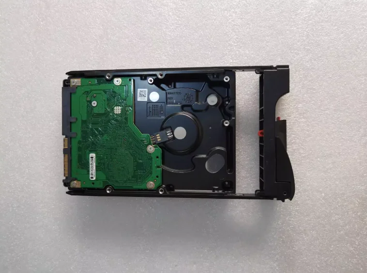 

For AX4-5 AX-SS15 005048786 005048956 005048875 300G 15k hard drive