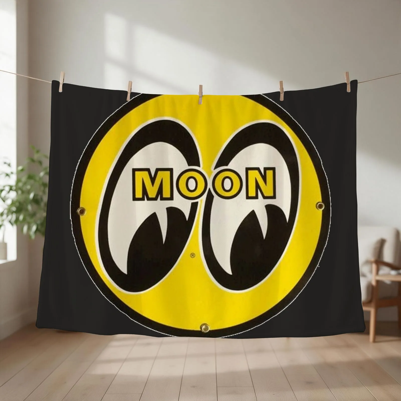 Moon eyes Luna equipped with the classic logo Throw Blanket Tourist christmas decoration Shaggy Decorative Throw Blankets