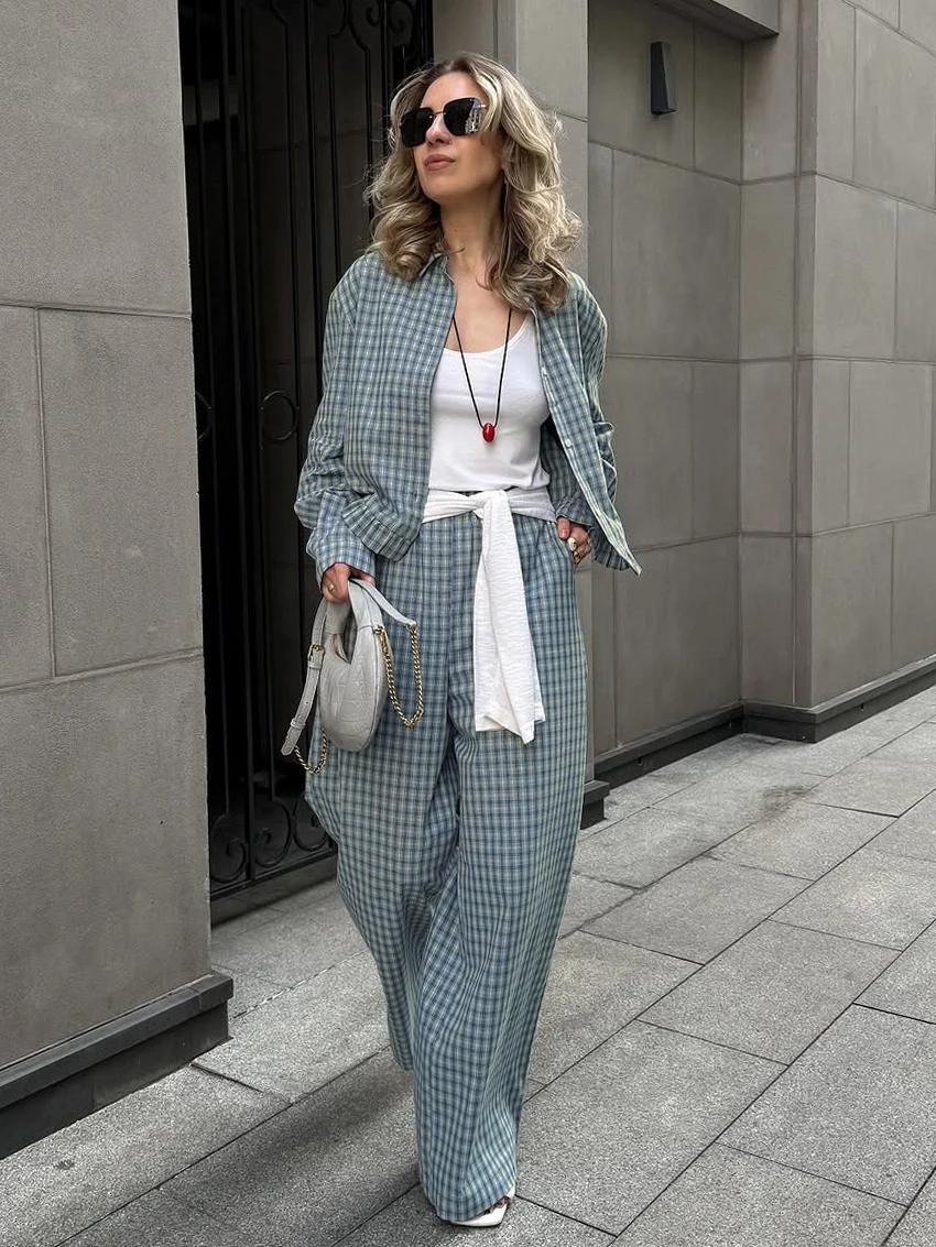 Marthaqiqi Plaid Wo… - image
