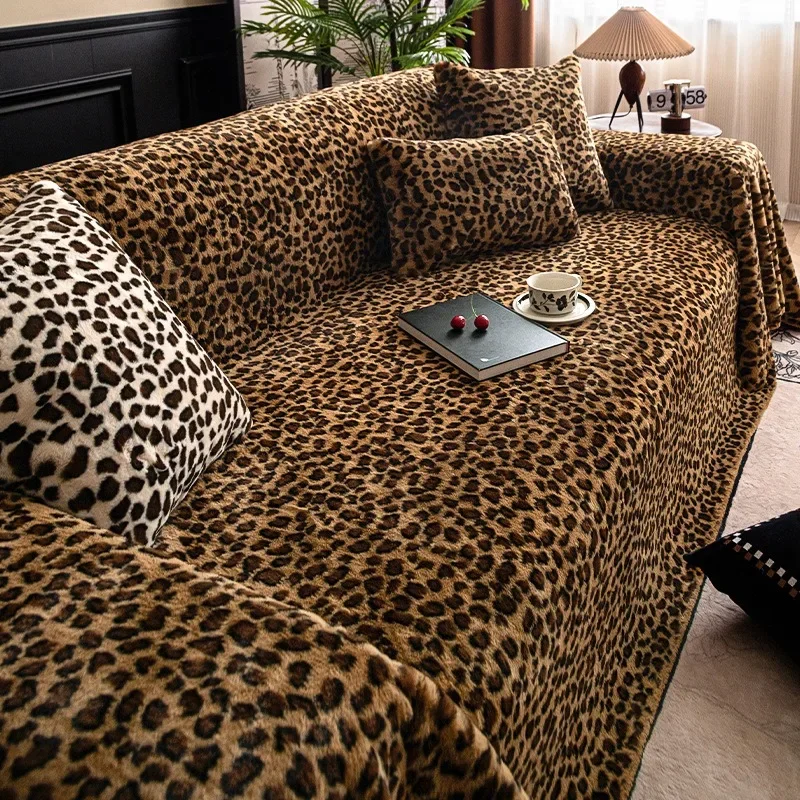 1PC Plush Leopard Print Sofa Cover Anti-skid and Anti-cat Scratch in Autumn and Winter A Whole All-inclusive Cushion Blanket