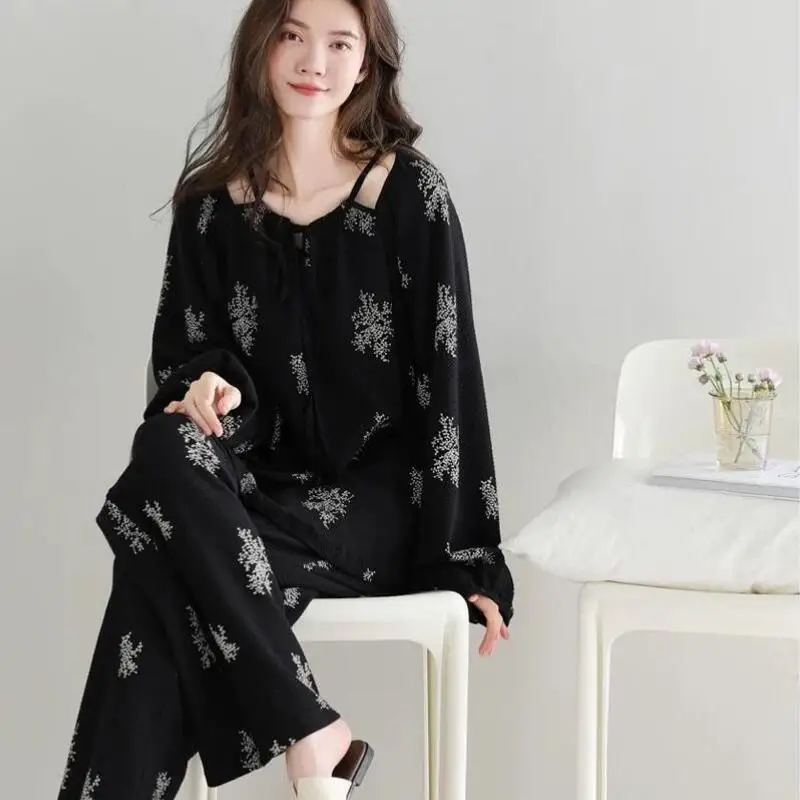 

Горячая новинка 2026: Весенне-осенний женский комплект для сна из модала с длинным рукавом и брюками – приятный к телу, мягкий, комфортный, модный, повседневный, свободный домашний костюм