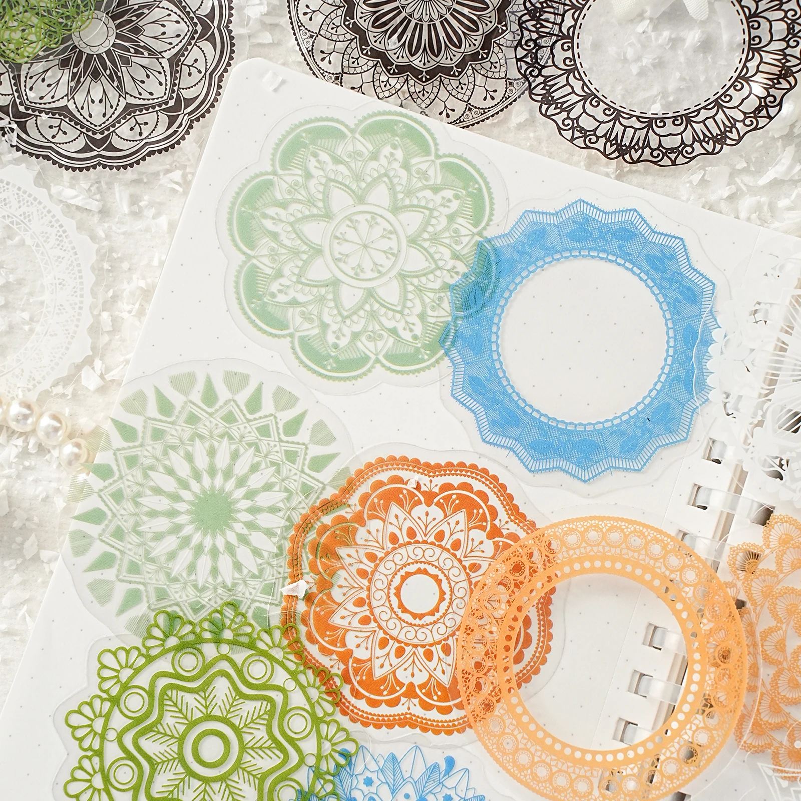 Etori Life 30Pcs Vintage Floral Round Pattern Stickers for Decorating Laptops, Phone Cases, Baking Seals, Gift Box Packaging, Handmade Scrapbooks, Student Stationery, Children's Stickers