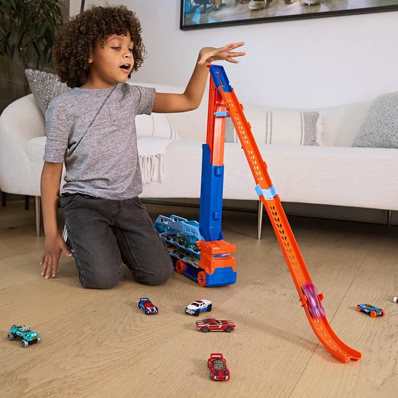 Oryginalne zabawki Hot Wheels na kółkach, szybkiej poruszające się pojazdy transportowe, możliwość przechowywania i montażu, model samochodu HDY92, prezenty dla chłopców, dostępne od ręki.