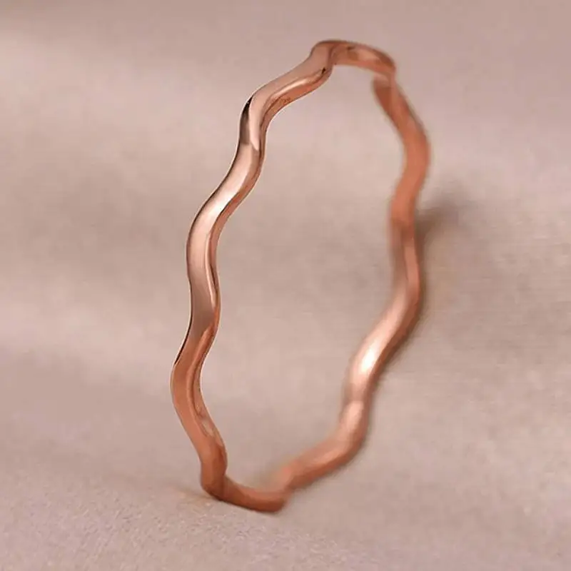 Anel feminino elegante