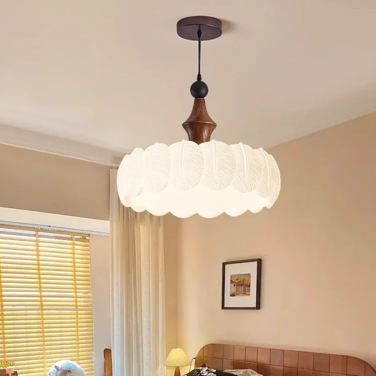 Candelabro de dormitorio Nanyang Wind, dormitorio principal de viento crema medieval, lámparas de habitación de princesa, protección ocular de espectro completo