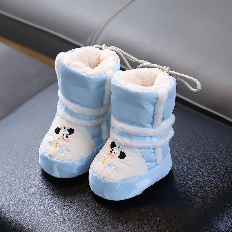 الشتاء الطفل المشي Boot2025الخريف النسخة الكورية الطفل شقة القاع المخملية التمهيد Retrobaby Homefloor التمهيد الطفل تنوعا السنو الأحذية