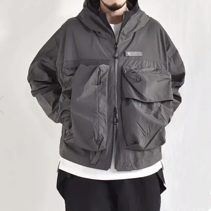 COMFY outdoor three-dimensional multi-pocket function CMF windproof Luya wind short hooded jacket