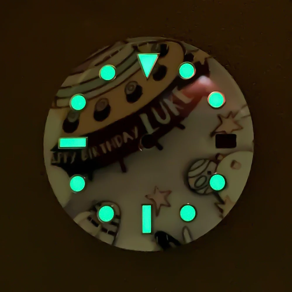 Esfera de reloj de 28,5 MM, esfera de reloj luminosa de fiesta de nave espacial de dibujos animados modificados para movimiento NH35/36/4R/7S