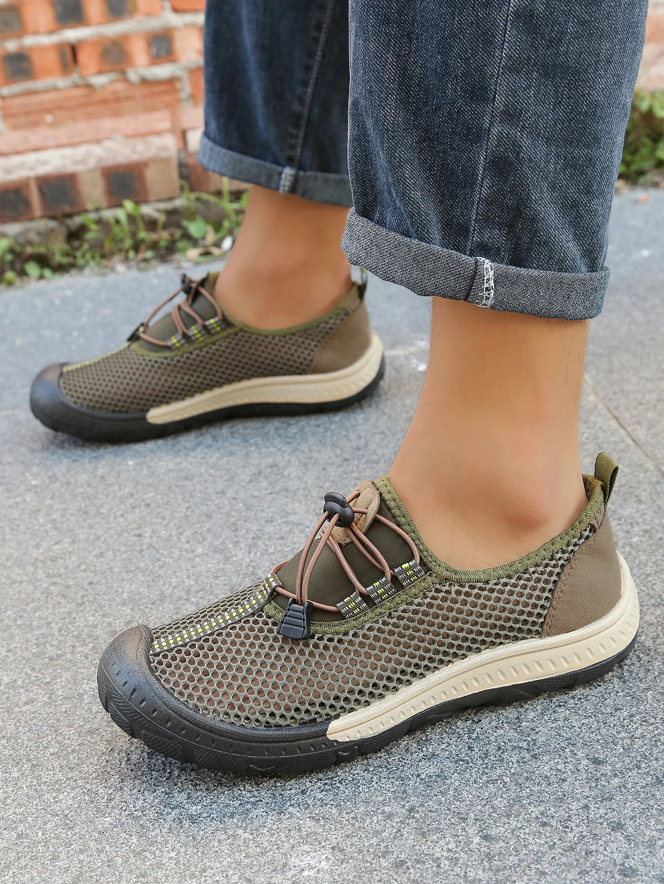 Herren-Schnellverschluss-Wanderschuhe mit Hohlnetz-Design, Gestreiften Ziernähten und Verstärkter Gummikappe für Outdoor und Freizeit – Detail 9