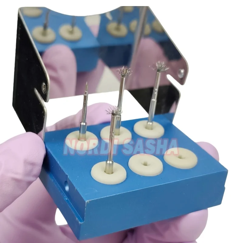 

Autoclavable Dental Implant Surface Cleaning Brush Titanium Brush for Implant Restoration Maintenance Dentistry Instrument