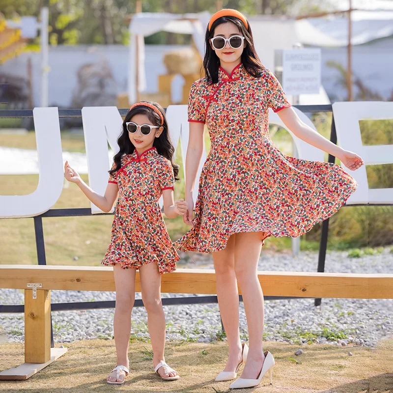 Summer Family Matching Outfits Mother Daughter Cheongsam Dresses Dad Son Cotton T-shirt &Shorts Holiday Matching Couple Clothes