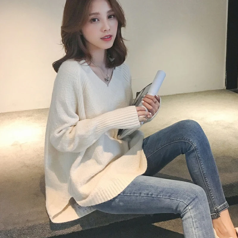 2025 Autumn/Winter V-neck Long Sleeved Sweater Women's Casual Loose Knitted Pullover Korean Style Elegant Solid Color Knitwear