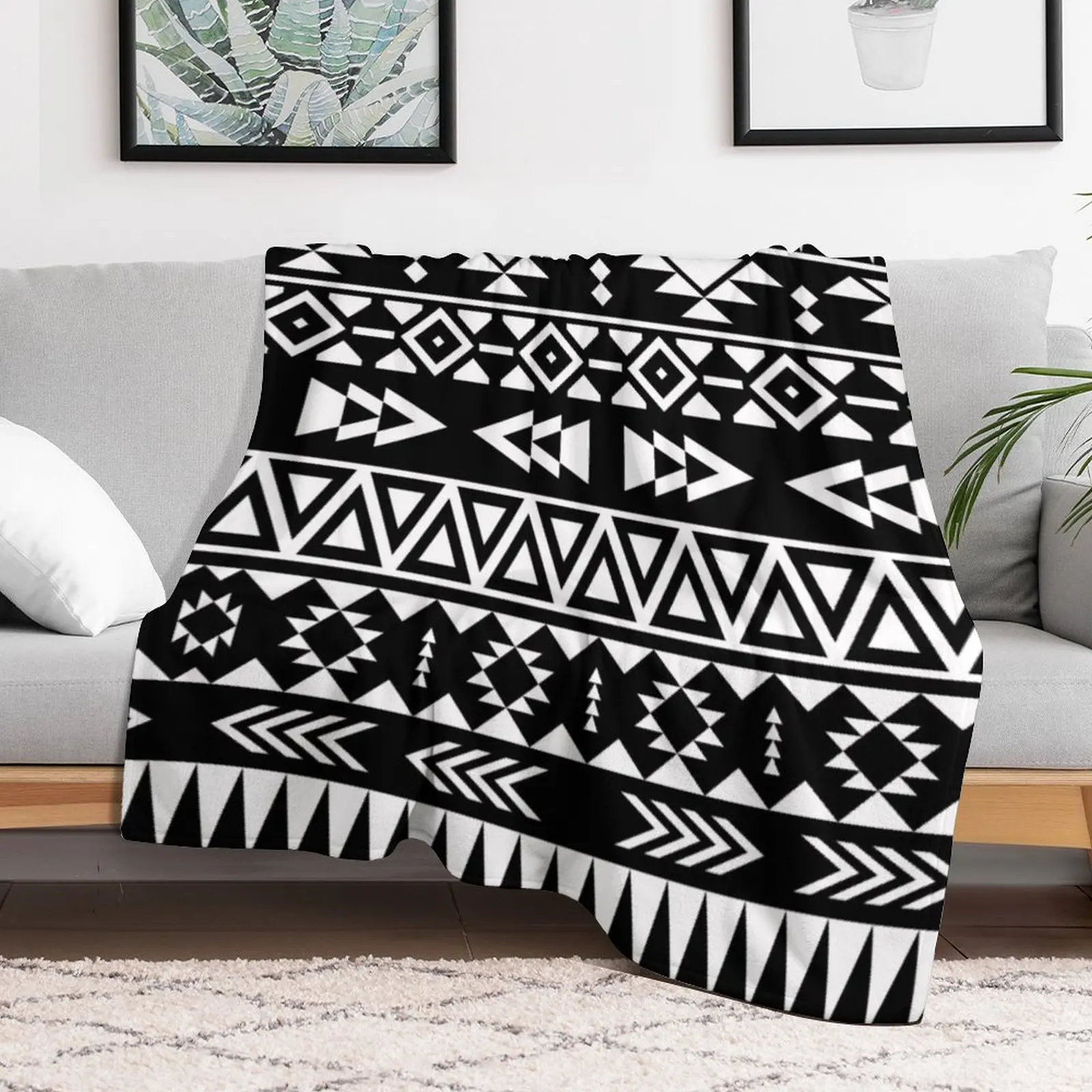 Black and white geometric aztec pattern Throw Blanket Decoratives cosplay anime Flannels Sleeping Bag Blankets