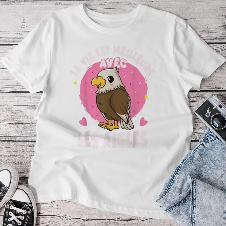 

Хлопковая футболка с милым мультяшным орлом и французским принтом с цитатой, розовый круглый фон, женский повседневный мягкий топ для повседневной уличной одежды ​