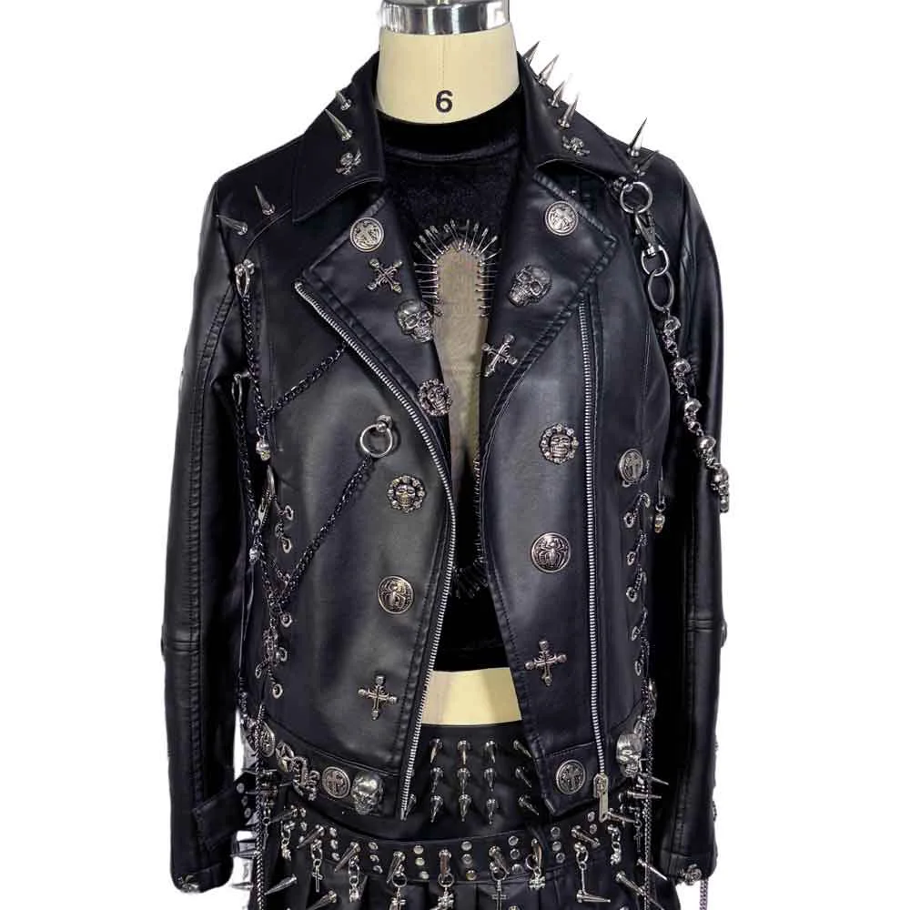 Y2K 비건 가죽 스컬 스터드 리벳 재킷 코트 E-걸즈 고딕 하라주쿠 그런지 체인 이모 에코 DIY 펑크 록 핸드메이드